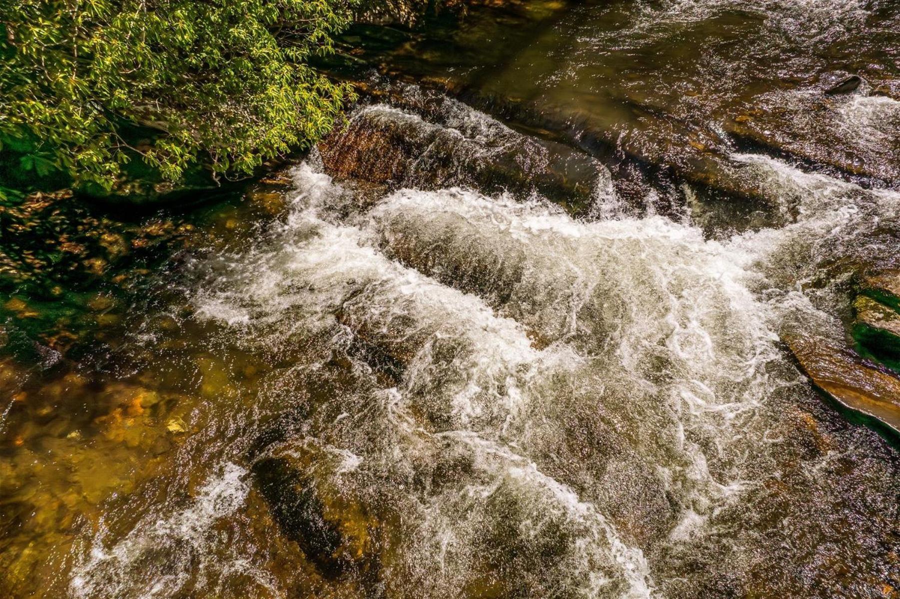 Waterfall Hideaway Bryson City Exterior photo